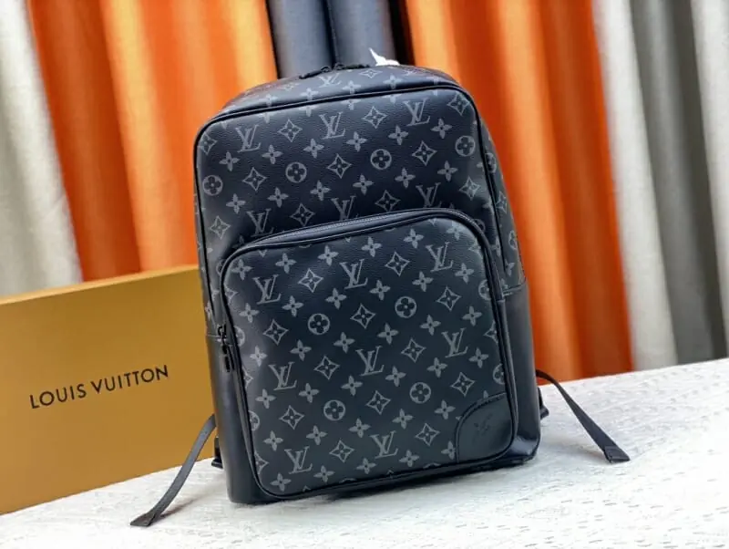 louis vuitton lv aaa homme sac a dos  s_111a435